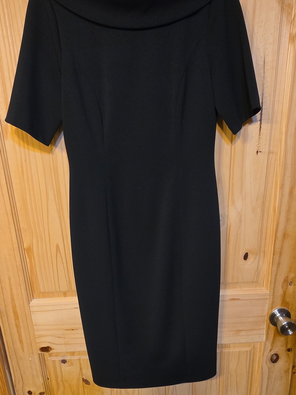 Adrianna Papell Black Short-Sleeve Sheath Dress
